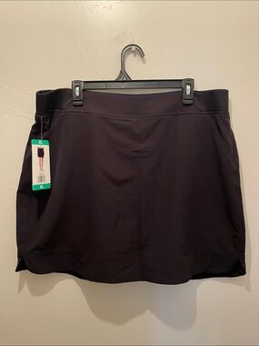 Black Women's Active Skort - Size XL
